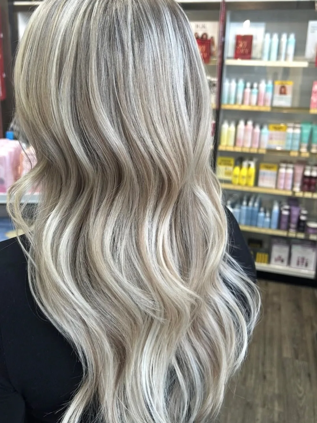 Bright blonde waves, by Lacie