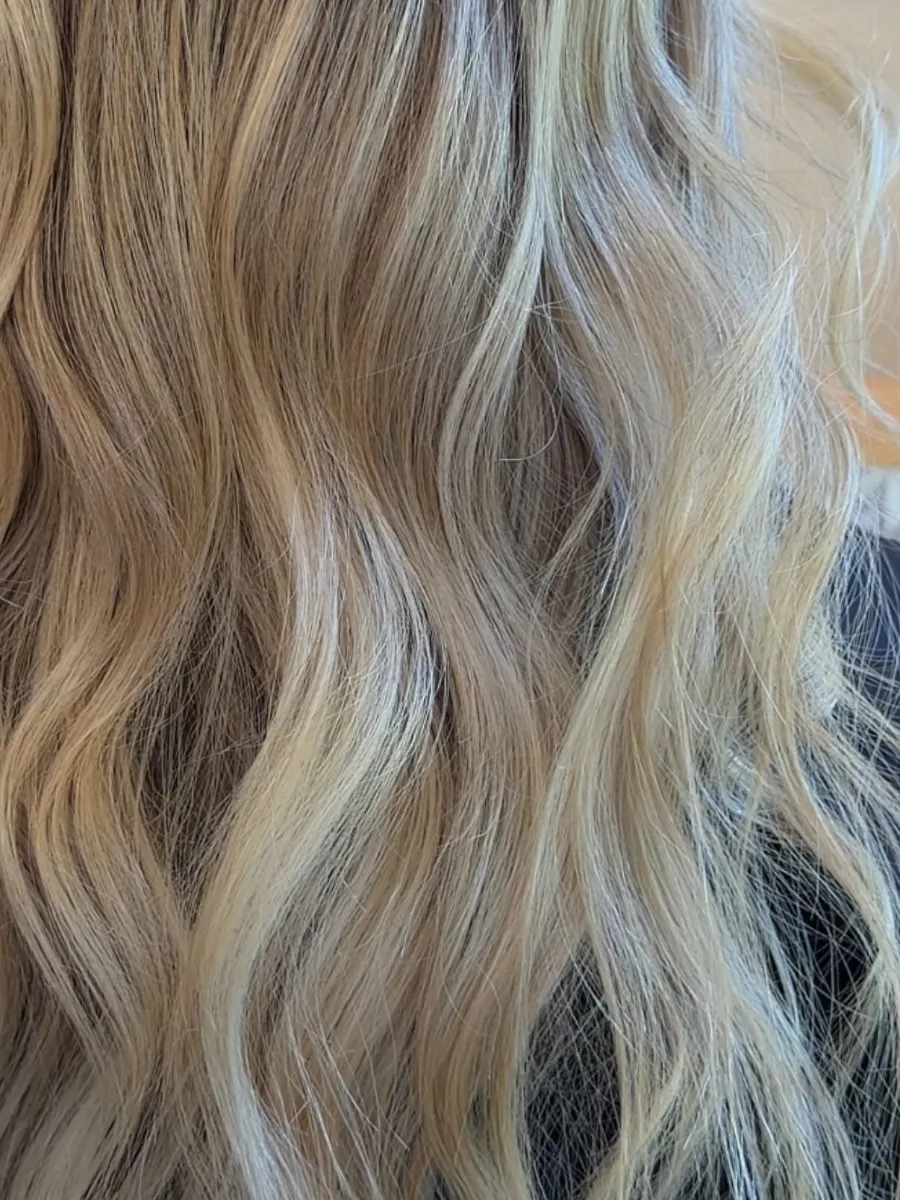 Dimensional blonde with depth