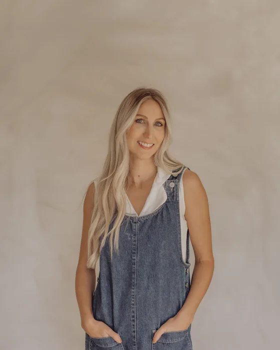 Tanessa, stylist at Blonde Culture Winnipeg